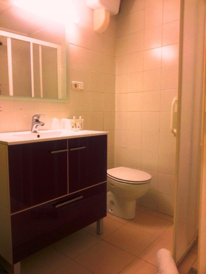 Residencia Universitaria Tagaste Barcelona Habitación foto